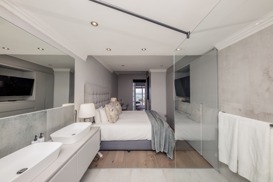 3 Bedroom Property for Sale in Camps Bay Western Cape